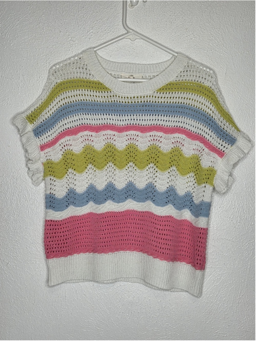 Entro striped Crochet Knit top Flutter Sleeve Women's Size Medium Colorful - Picture 3 of 10
